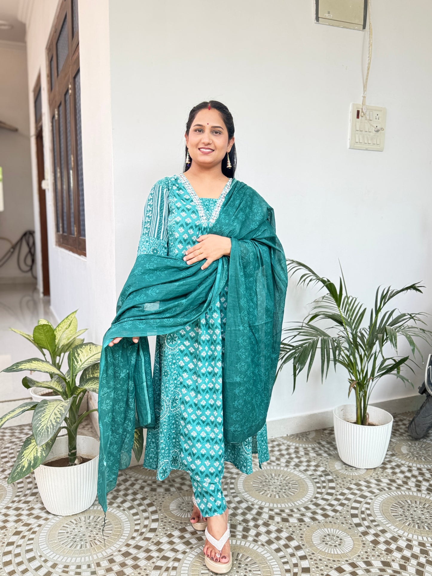 Nayra Cut Kurta Set