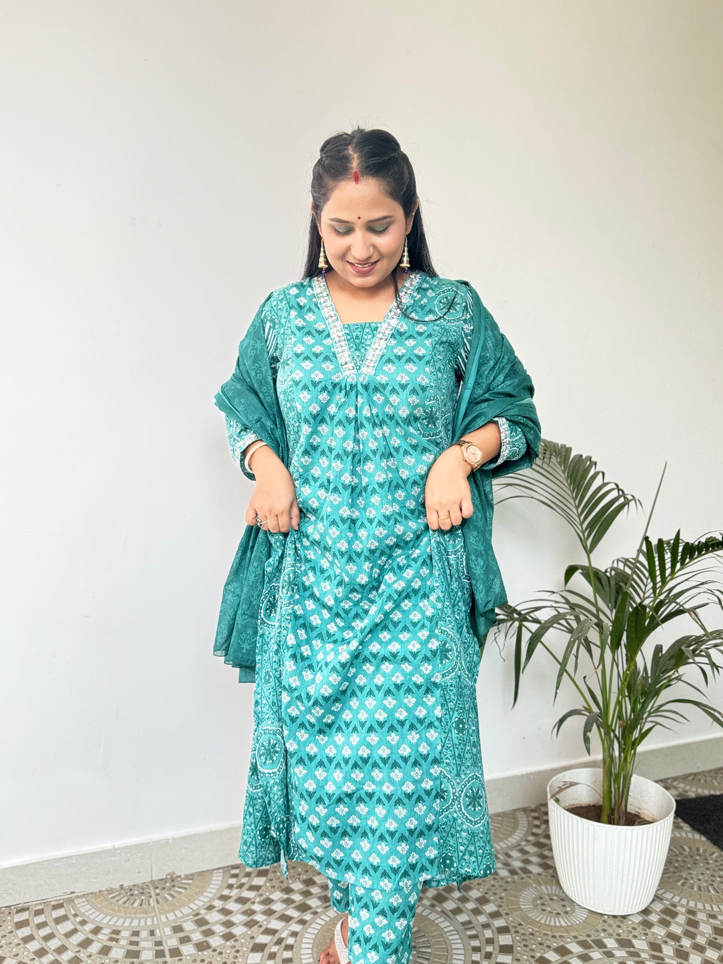 Nayra Cut Kurta Set