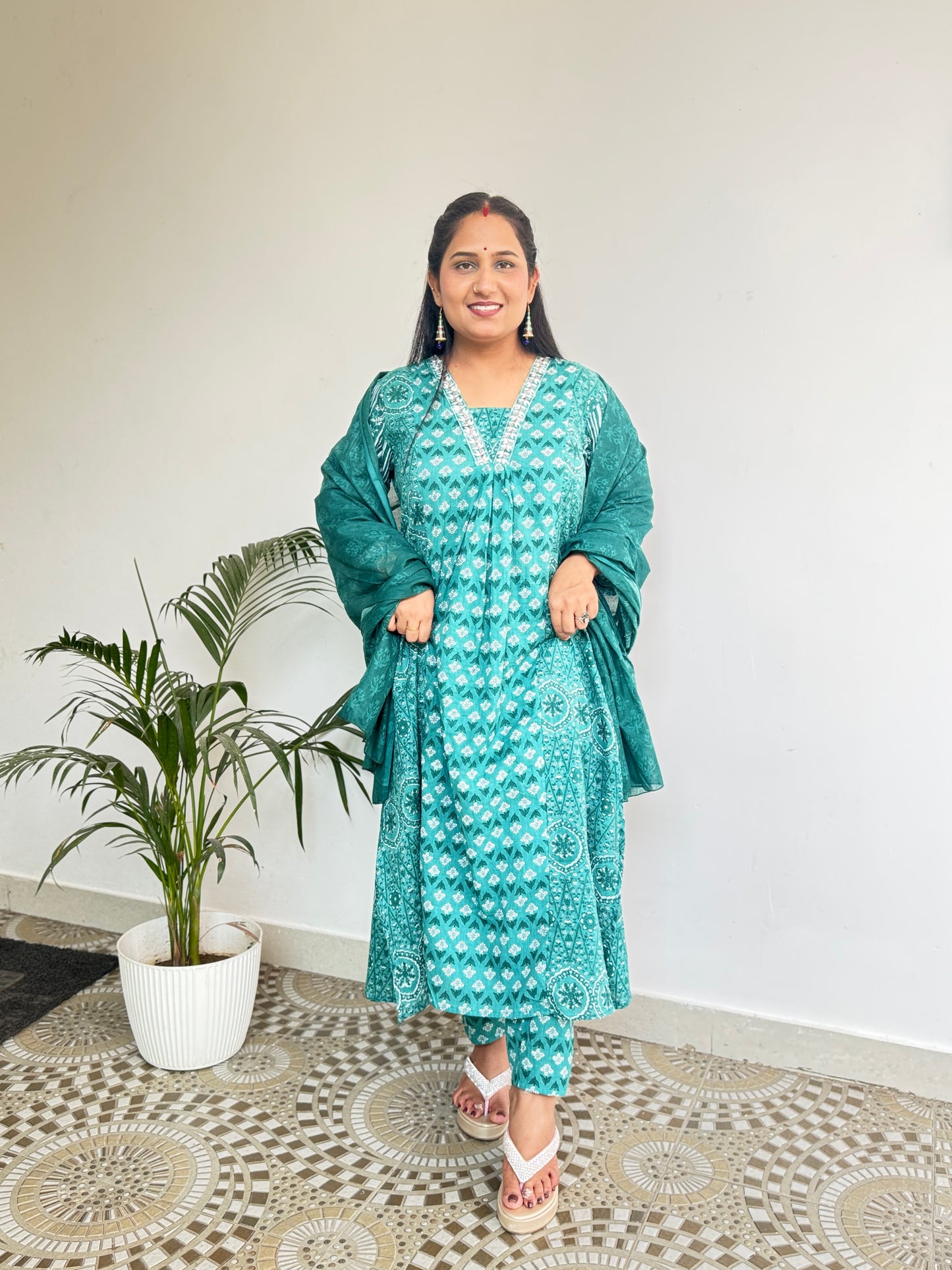 Nayra Cut Kurta Set