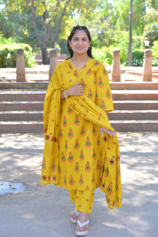 Pure Fine Cotton Fabric Embroidery Work Kurti With Pant