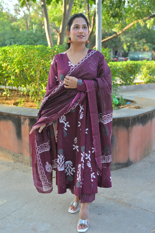 Angrkha Style Anarkali Set