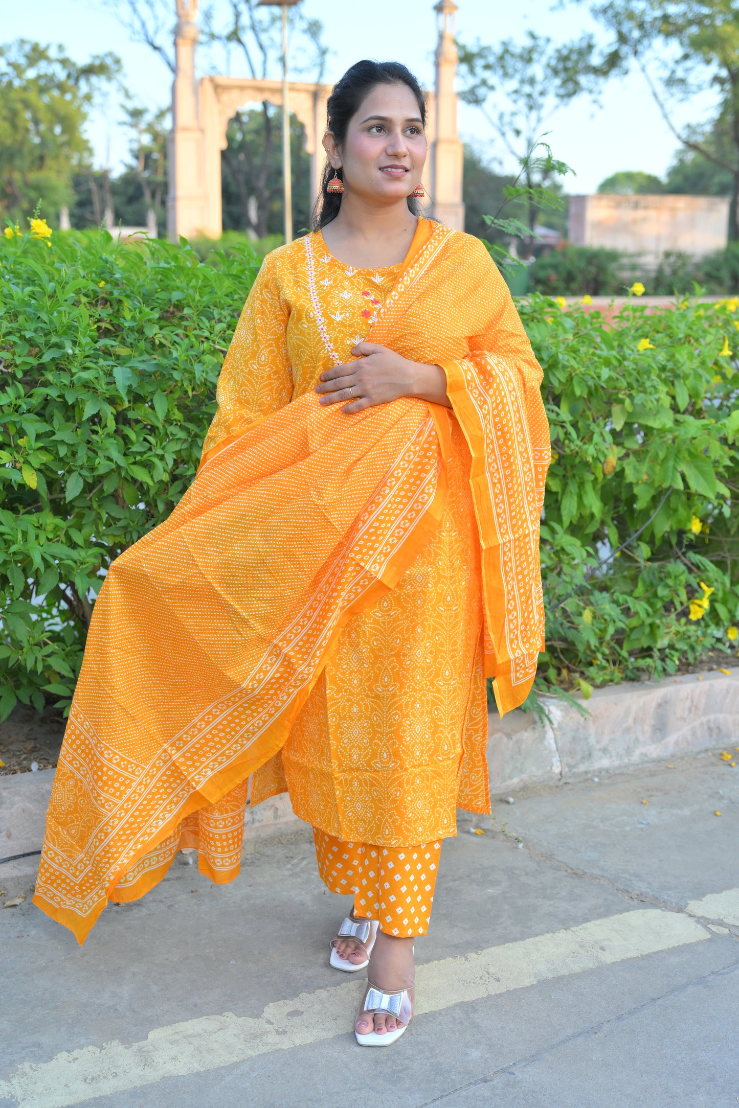 Bhandani Print Yollow Kurta Set With Embroidery